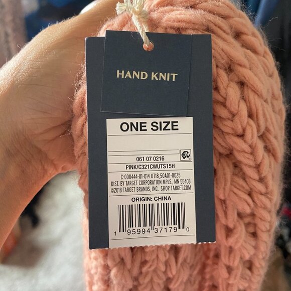 NEW Universal Thread Blush Pink Hand Knit Chunky Knit Wool Scarf - Picture 7 of 7